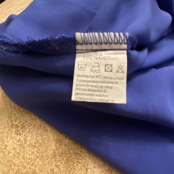 Ladies ๐ฏ percent cotton lightweight flowy blouse with little pocket - Picture 12 of 12